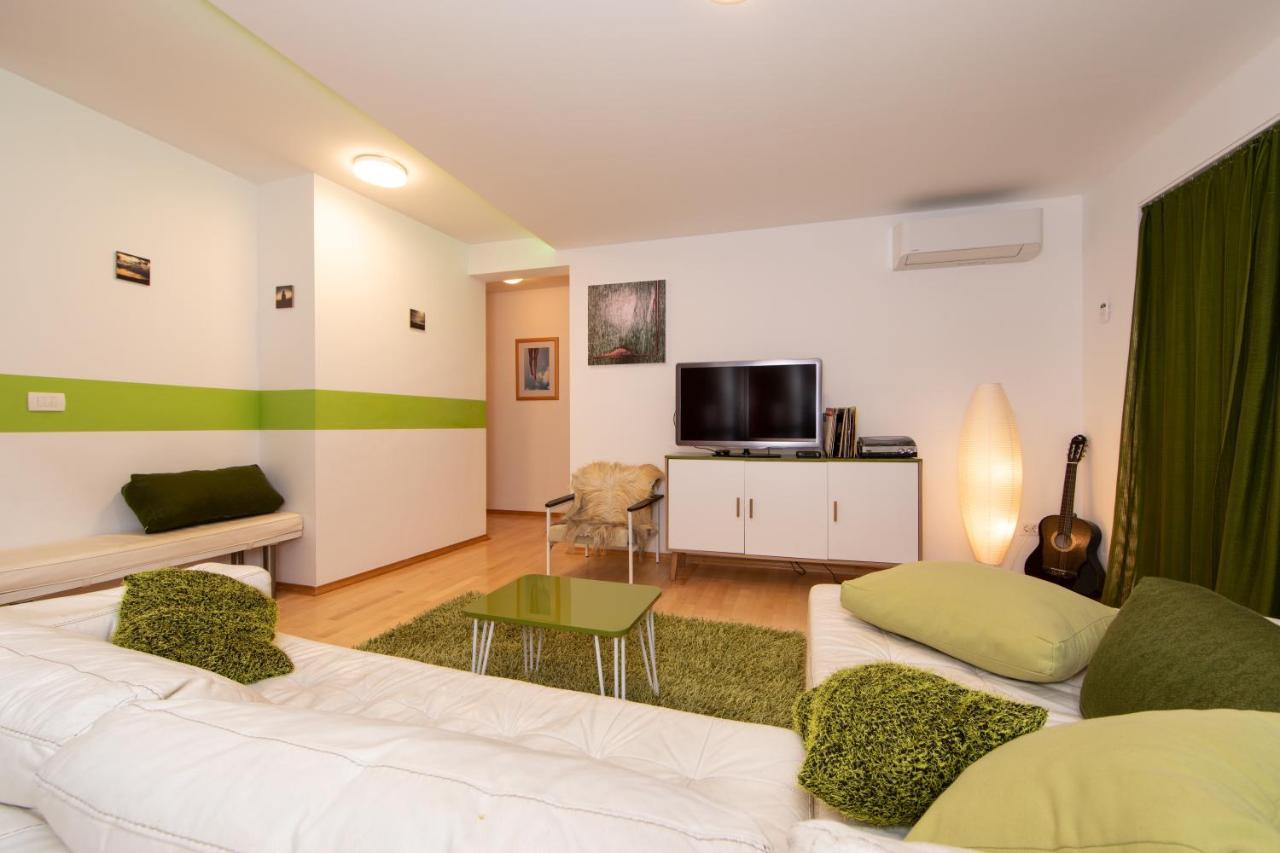Lux Apartment Tučepi Exteriör bild