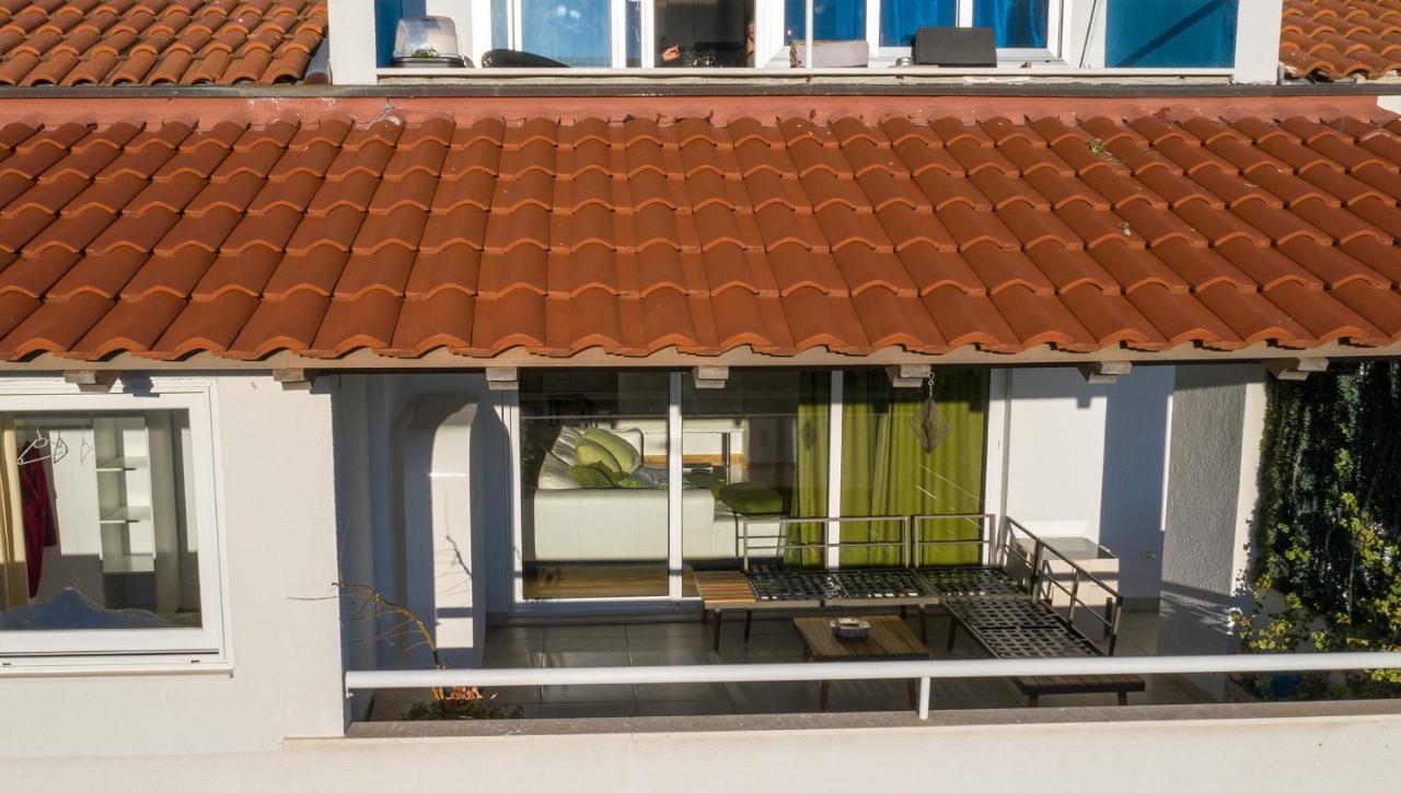 Lux Apartment Tučepi Exteriör bild