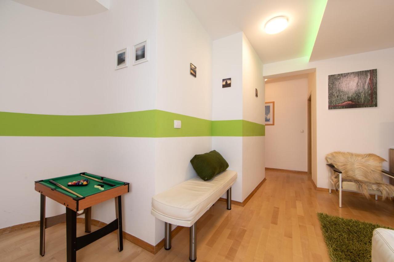 Lux Apartment Tučepi Exteriör bild