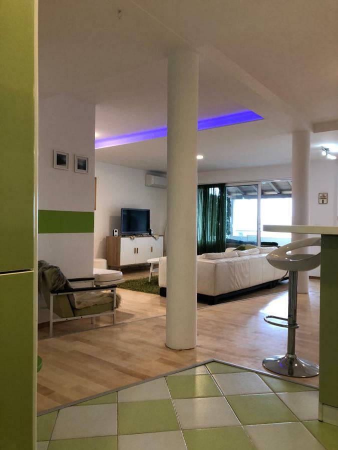Lux Apartment Tučepi Exteriör bild