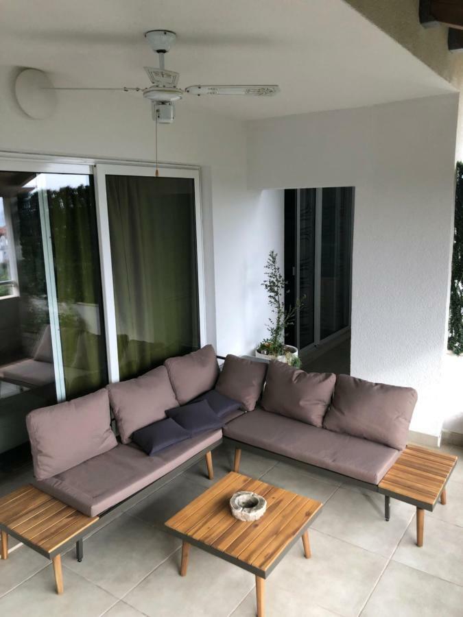 Lux Apartment Tučepi Exteriör bild